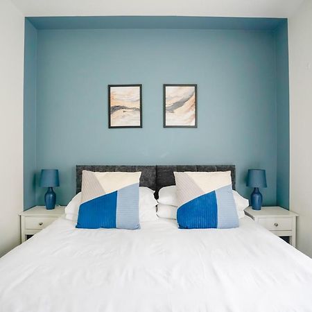 The Augustine - Modern Two Bed Ground Floor Apartment With Parking Canterbury Bagian luar foto