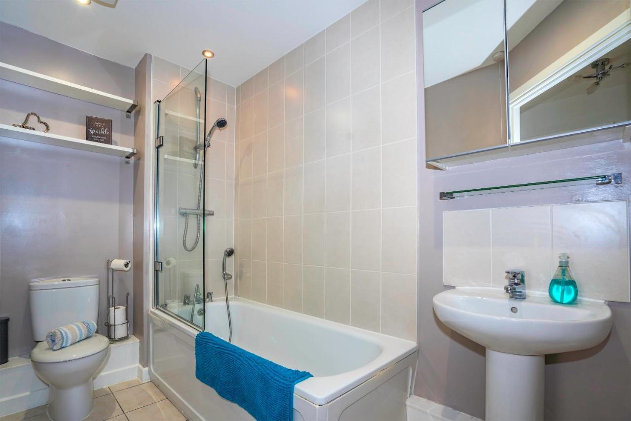 The Augustine - Modern Two Bed Ground Floor Apartment With Parking Canterbury Bagian luar foto