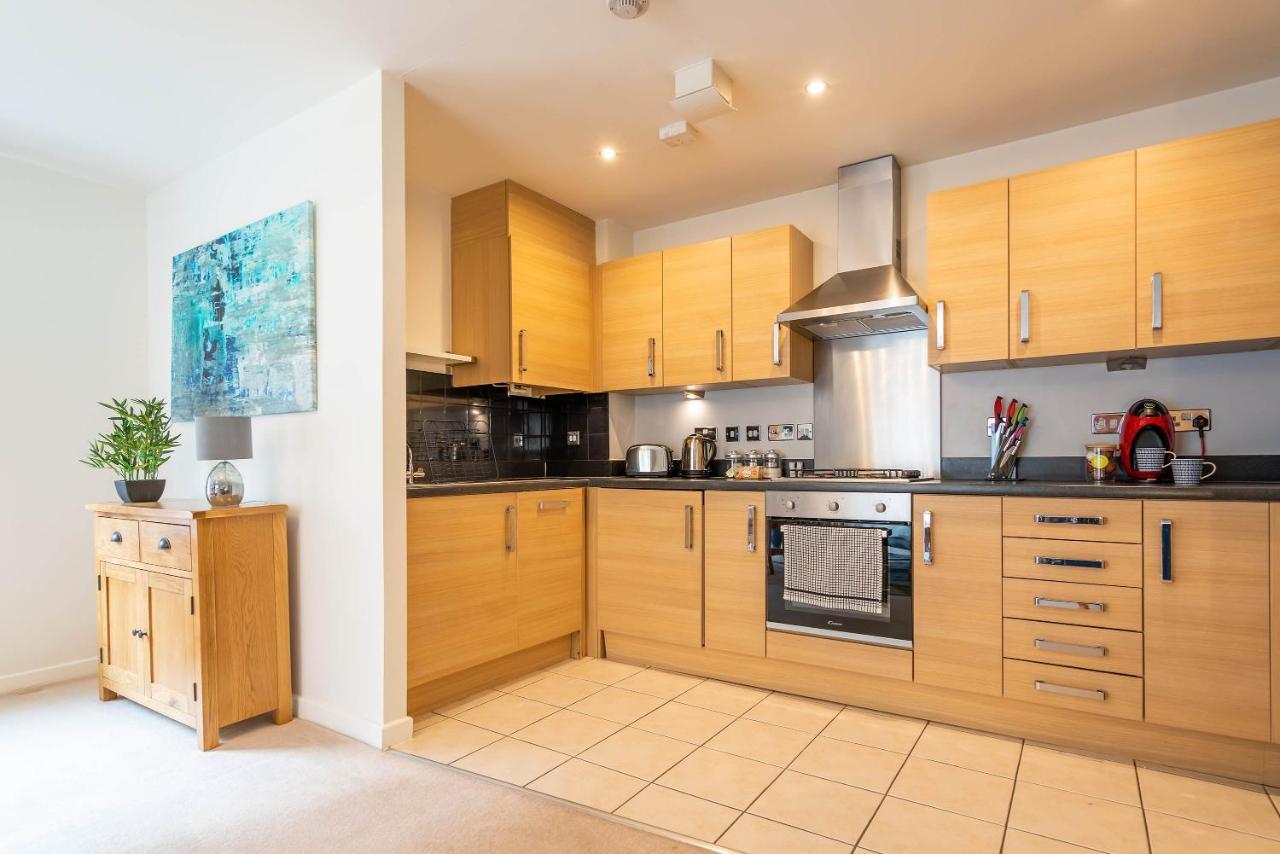 The Augustine - Modern Two Bed Ground Floor Apartment With Parking Canterbury Bagian luar foto