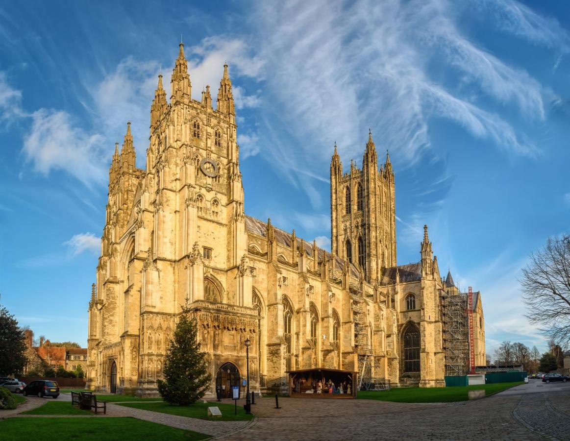 The Augustine - Modern Two Bed Ground Floor Apartment With Parking Canterbury Bagian luar foto